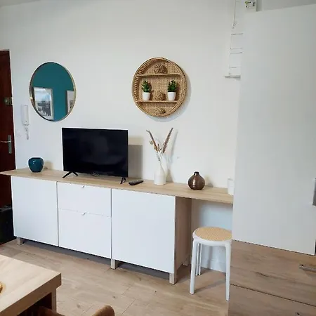 Escale A Epernay: Studio Proche Du Centre *