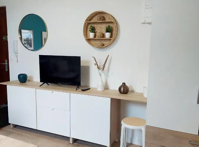 Escale à épernay: Studio Proche Du Centre *