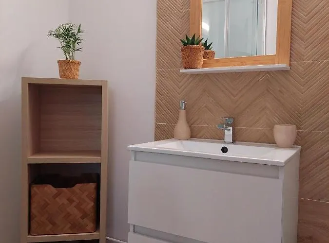 Escale à épernay: Studio Proche Du Centre *